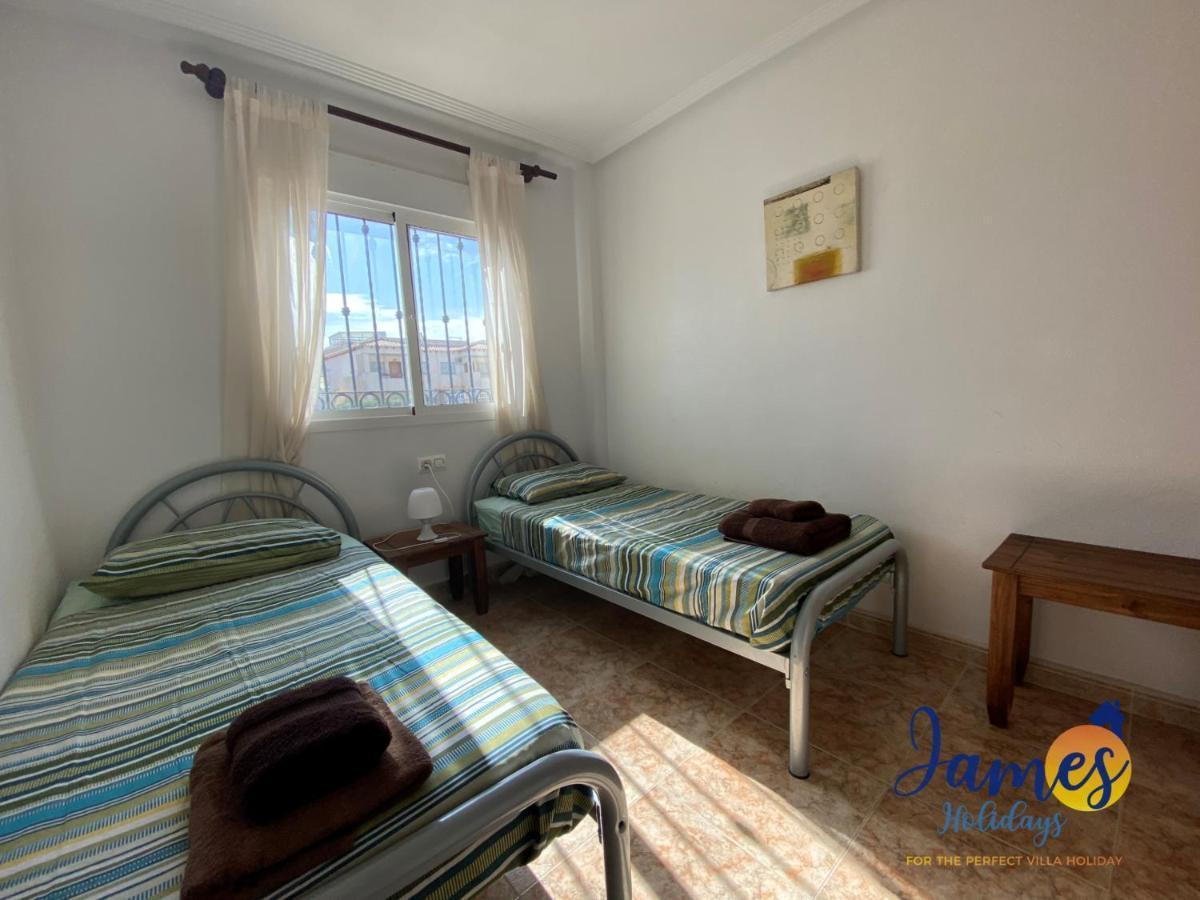 La Cinuelica, R3 1St Floor Apartment Com Pool L149 托雷维耶哈 外观 照片